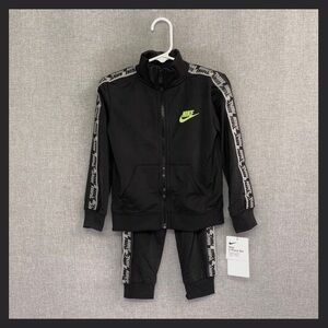 NIKE Boys 3T Full Zip Jacket & Track Pants w/ Logo 2 pc. Set Black & Grey NWT